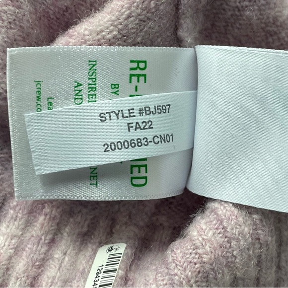 J. Crew Collared V-neck sweater in Supersoft yarn 35275 - Picture 14 of 15